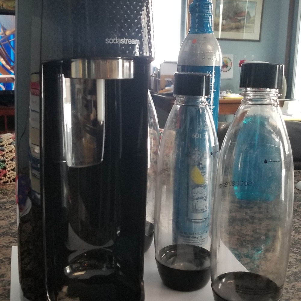 Soda Stream Machine - Picture 3 of 3